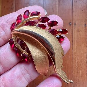 Vintage MCM BSK Gold and Red Rhinestone Leaf Brooch Costume Jewelry 1960s 1970s